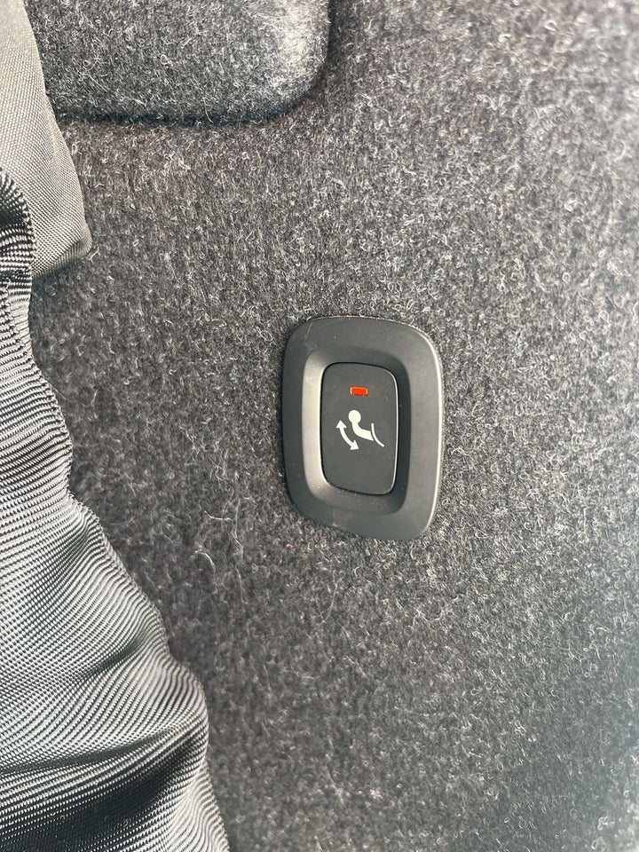 Volvo XC40 ReCharge Extended Range Ultimate 5d
