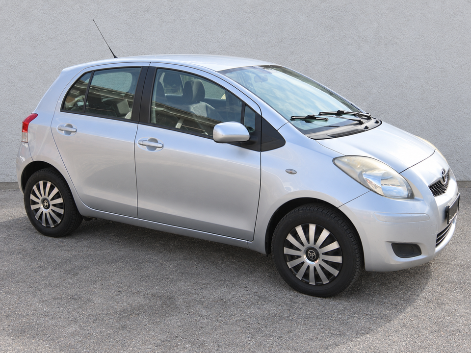 Toyota Yaris 1,0 T1 5d