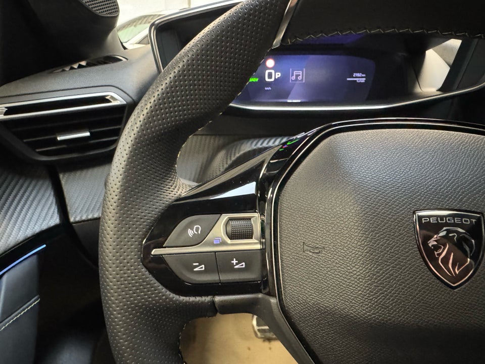 Peugeot e-208 54 GT 5d