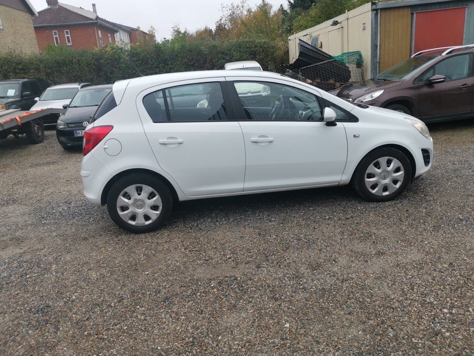 Opel Corsa 1,0 12V Enjoy 5d