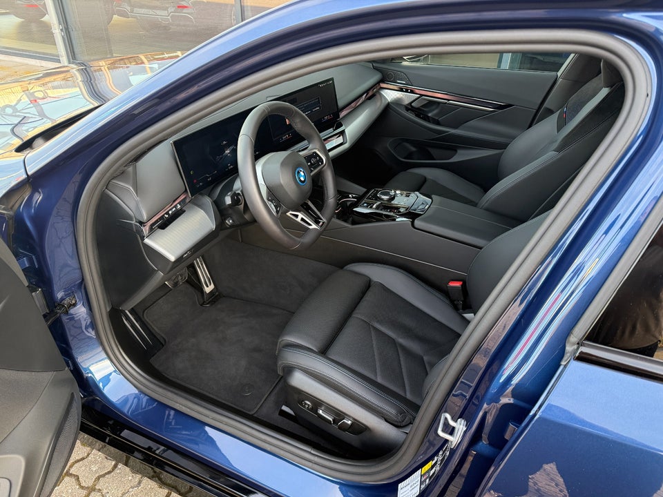 BMW i5 eDrive40 Touring Fully Charged M-Sport 5d