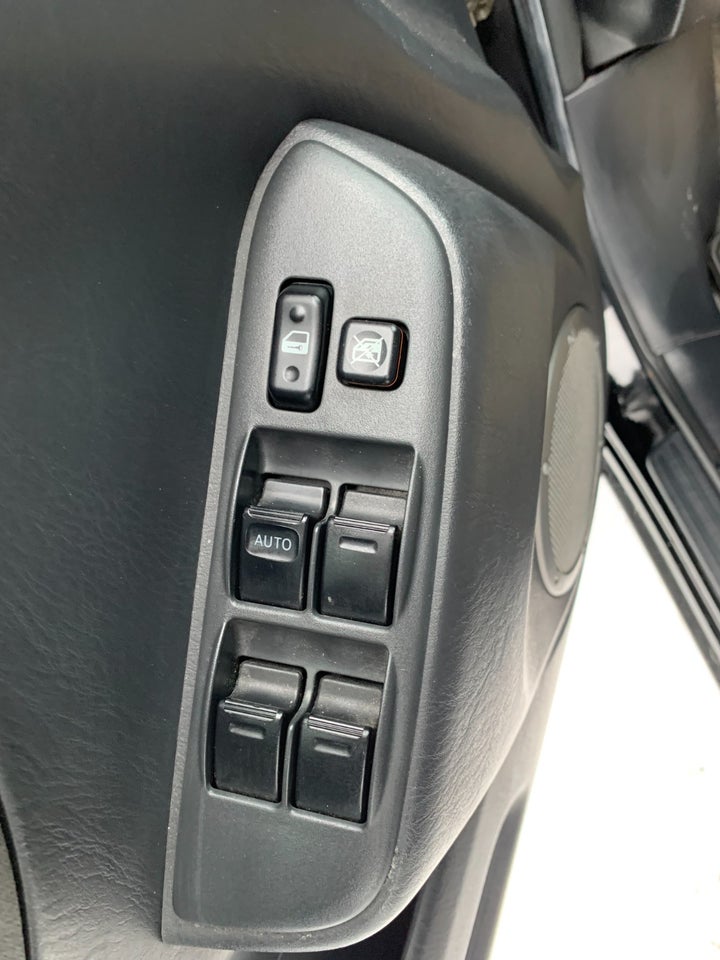 Toyota RAV4 2,0 VVT-i Wave 4x4 Van 5d