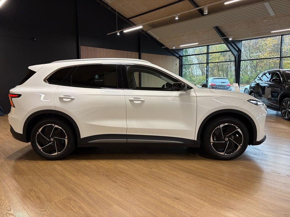 MG MGS5 64 Luxury 5d