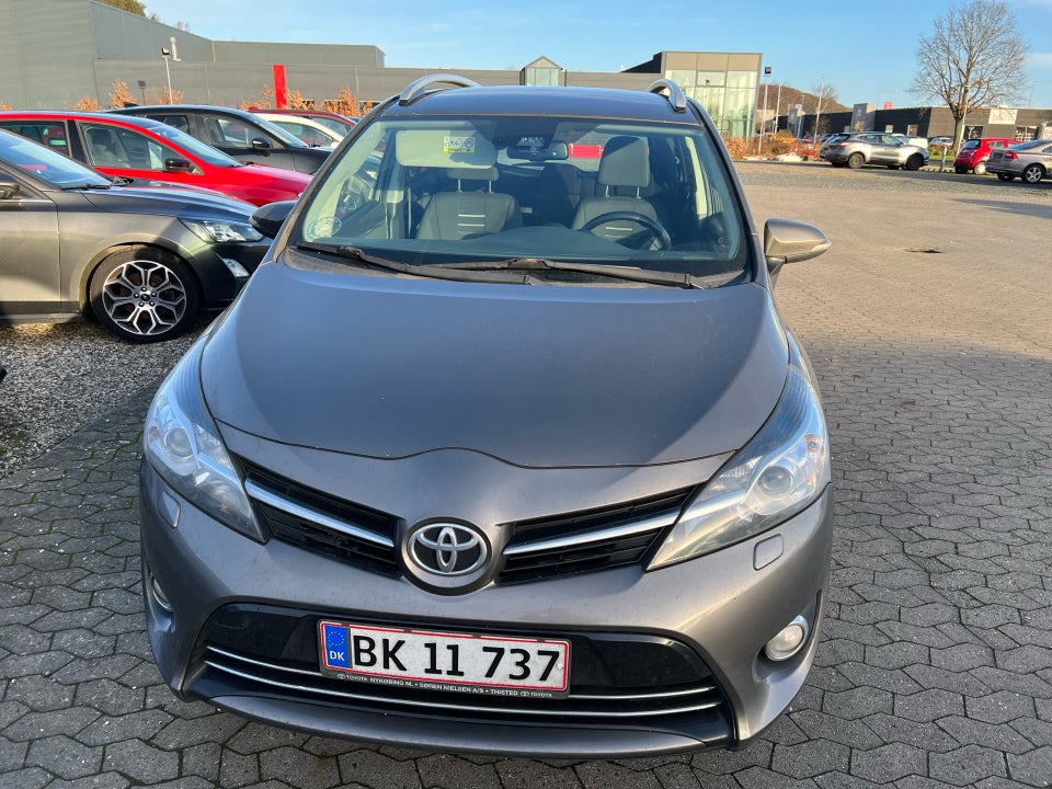 Toyota Verso 1,8 VVT-i T2 Premium 7prs 5d