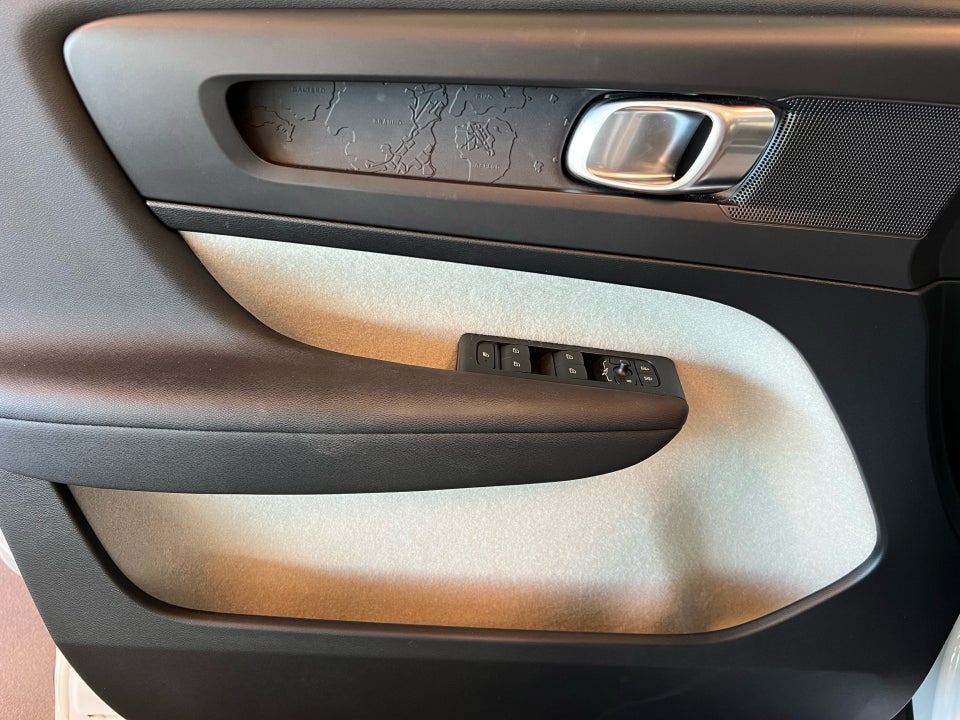 Volvo XC40 2,0 D3 150 Momentum aut. 5d