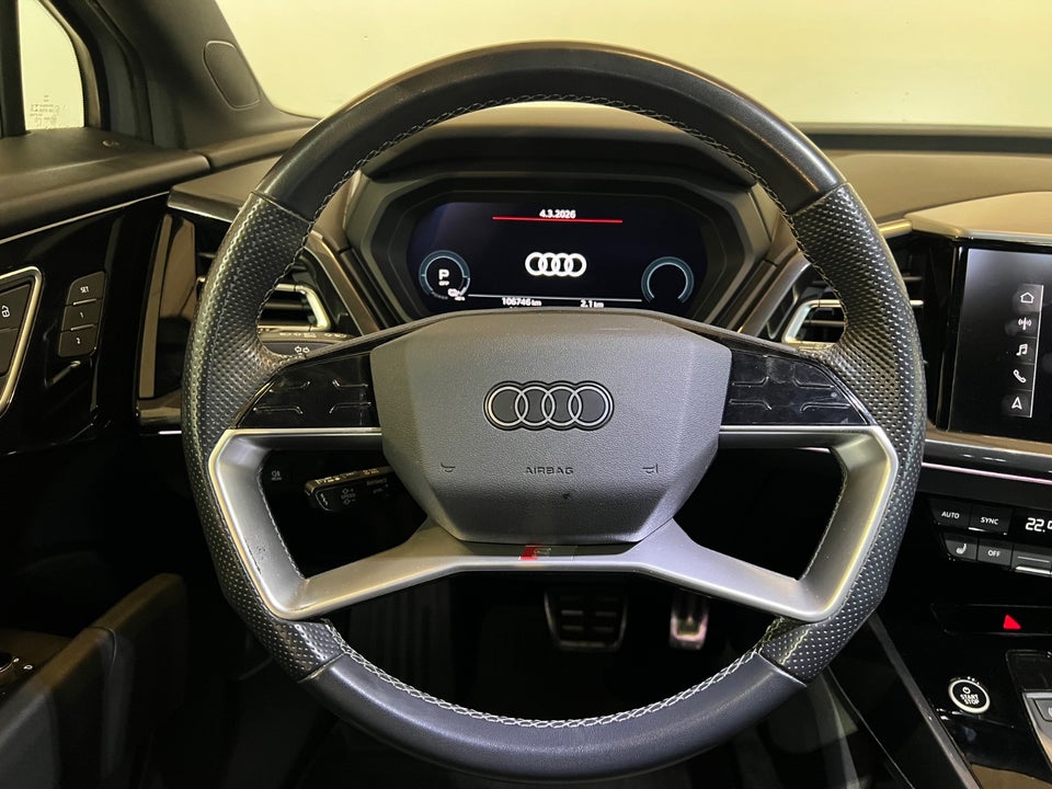 Audi Q4 e-tron 40 S-line 5d