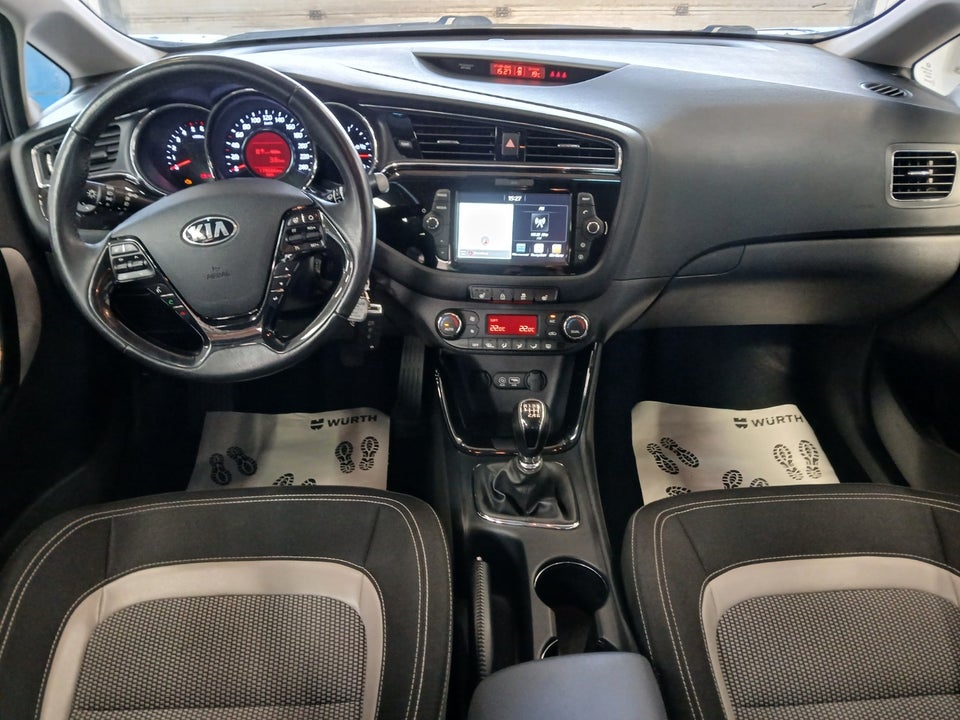 Kia Ceed 1,6 CRDi 136 Limited 5d