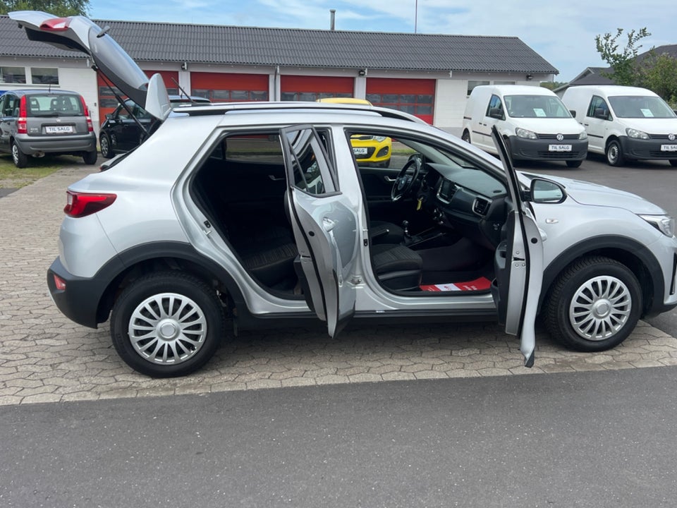 Kia Stonic 1,2 Attraction 5d