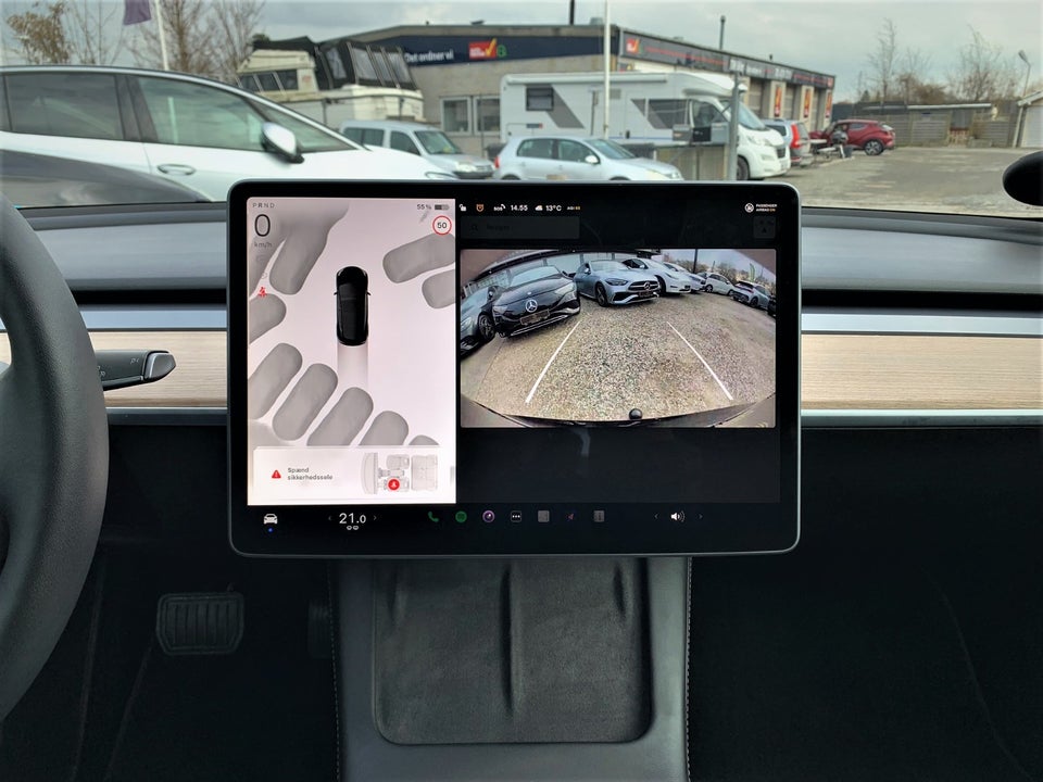 Tesla Model 3 RWD 4d