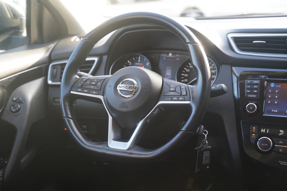 Nissan Qashqai 1,6 dCi 130 N-Connecta X-tr. 5d