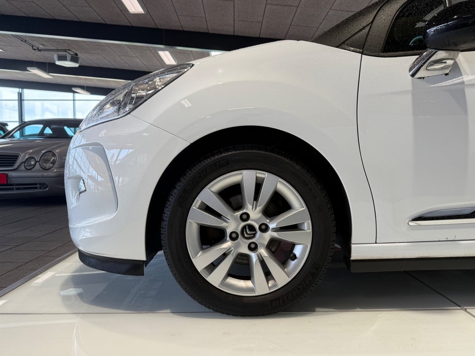 Citroën DS3 1,2 PureTech 82 Design Cabrio 2d