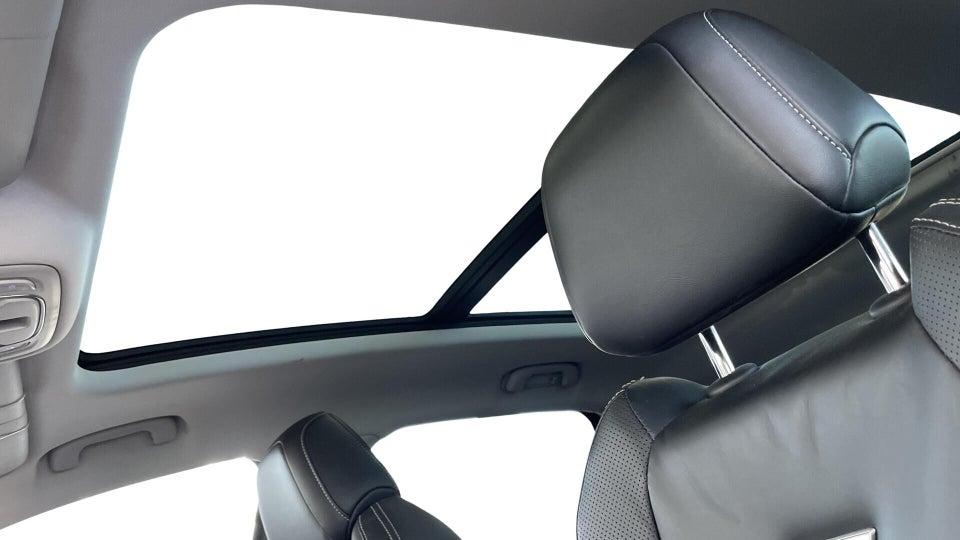 MG Marvel R Luxury 5d