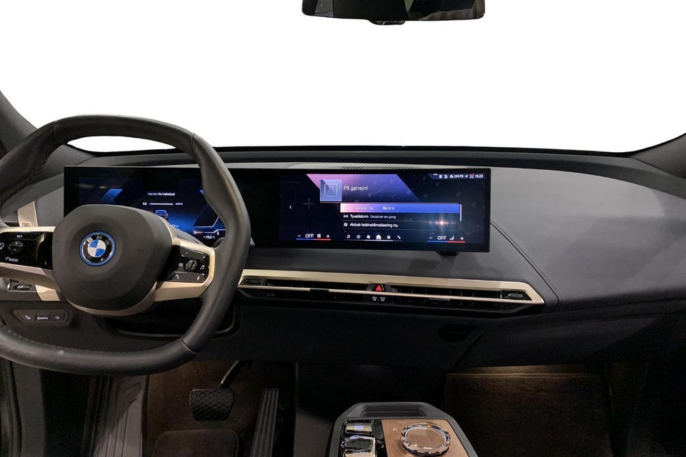 BMW iX xDrive40 Supercharged 5d