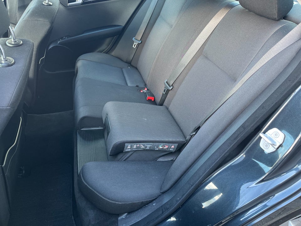 Mercedes C180 2,2 CDi BE 4d