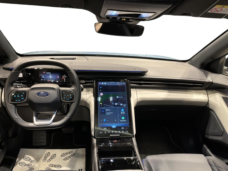 Ford Explorer 82 Premium Extended Range 5d