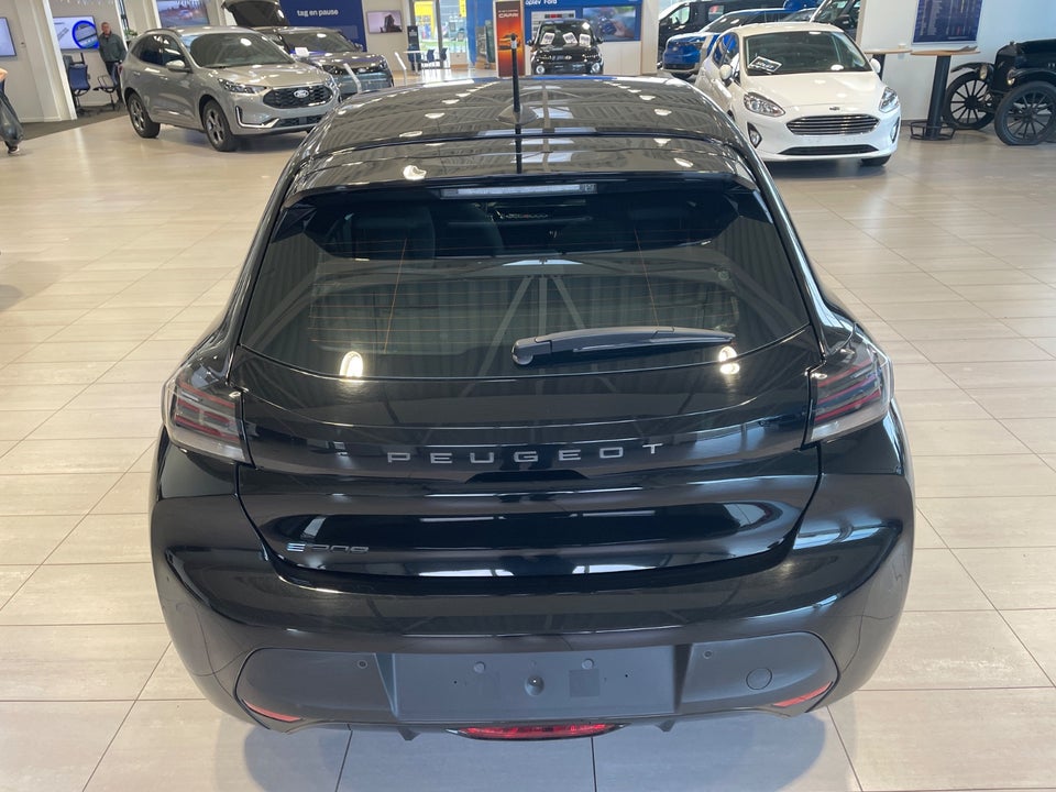 Peugeot e-208 50 Style 5d