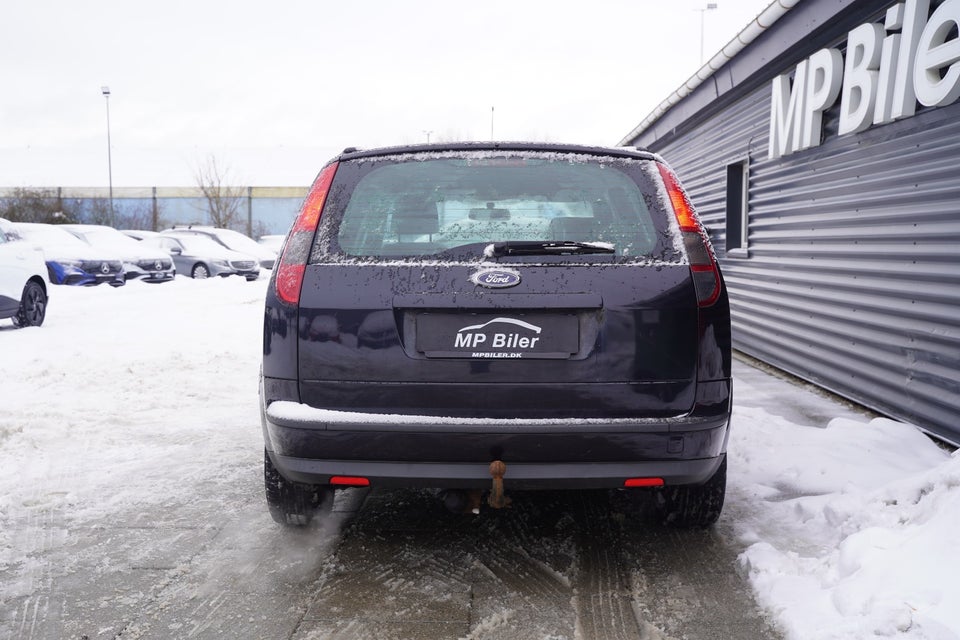 Ford Focus 1,6 Ambiente 100 stc. 5d