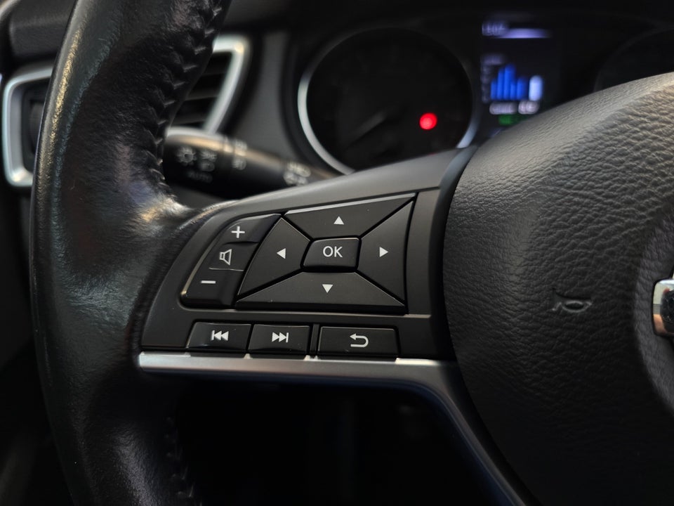 Nissan Qashqai 1,2 Dig-T 115 Tekna 5d