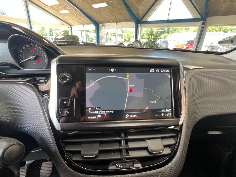Peugeot 208 1,5 BlueHDi 100 Infinity Sky 5d