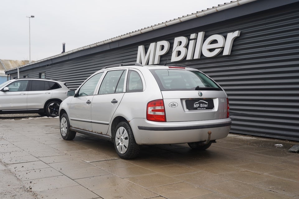 Skoda Fabia 1,2 12V Ambiente 5d