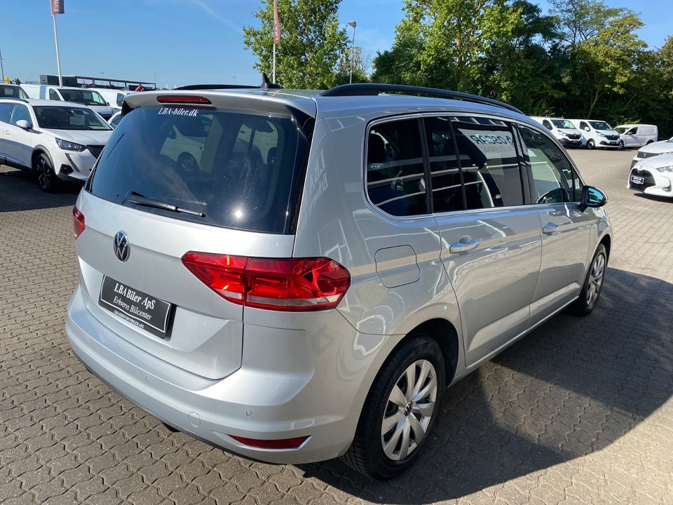VW Touran 2,0 TDi 150 Comfortline DSG Van 5d