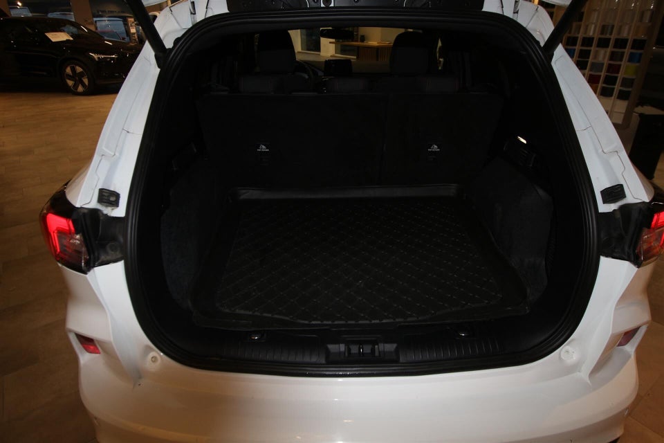 Ford Kuga 2,5 PHEV ST-Line CVT 5d