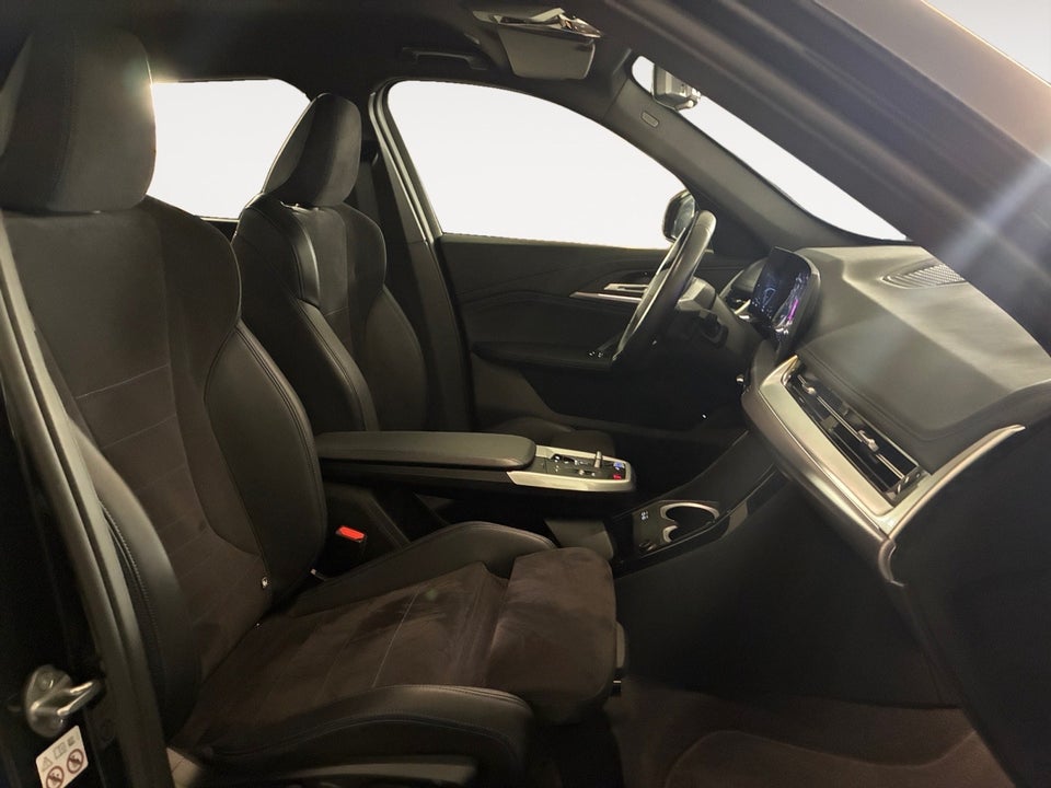 BMW iX1 xDrive30 M-Sport Premium 5d