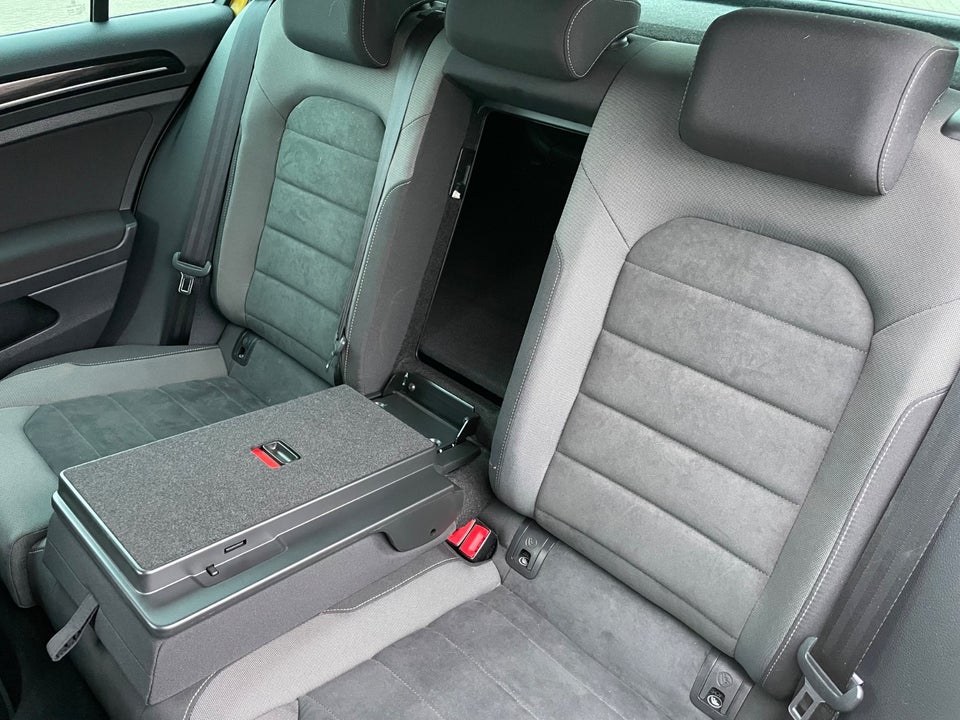 VW Golf VII 2,0 TDi 150 Highline 5d