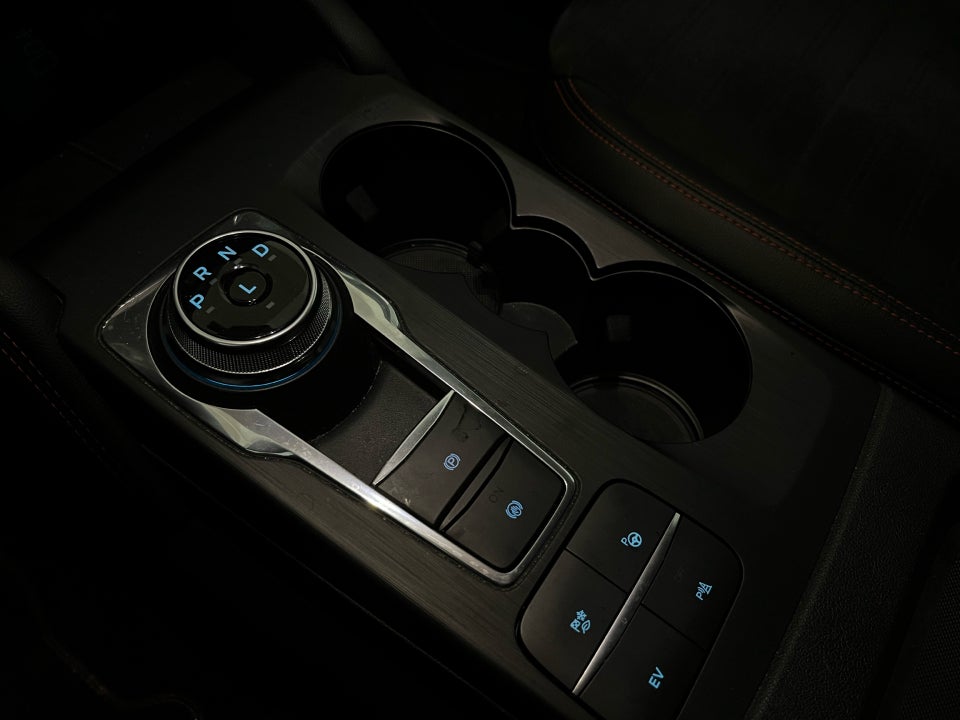 Ford Kuga 2,5 PHEV ST-Line X CVT 5d