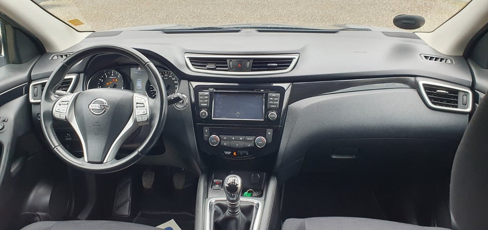 Nissan Qashqai 1,2 Dig-T 115 Tekna 5d