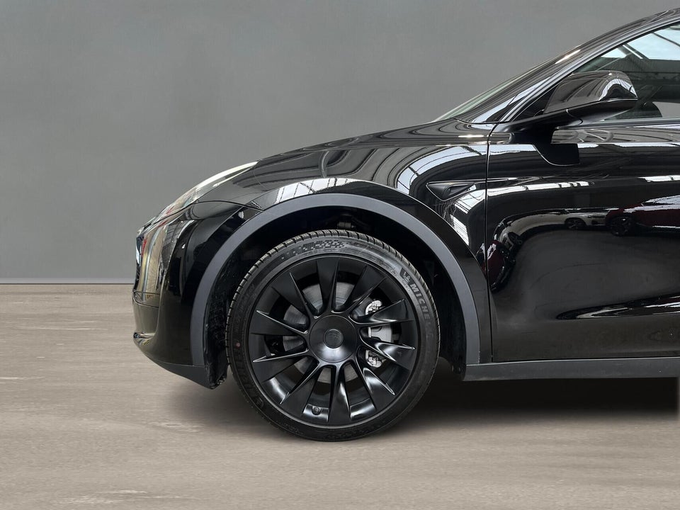 Tesla Model Y RWD 5d