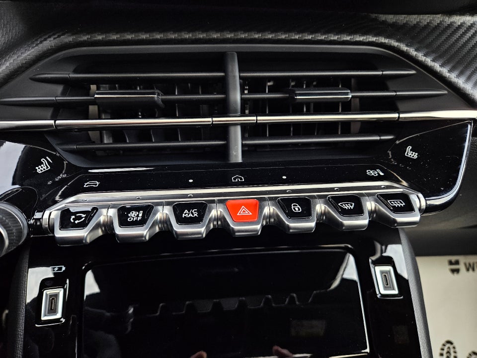 Peugeot e-208 54 GT Pack 5d