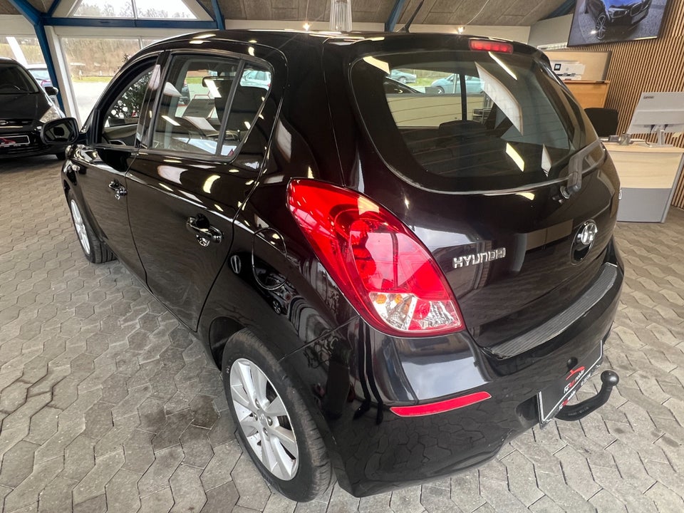 Hyundai i20 1,25 Life+ 5d