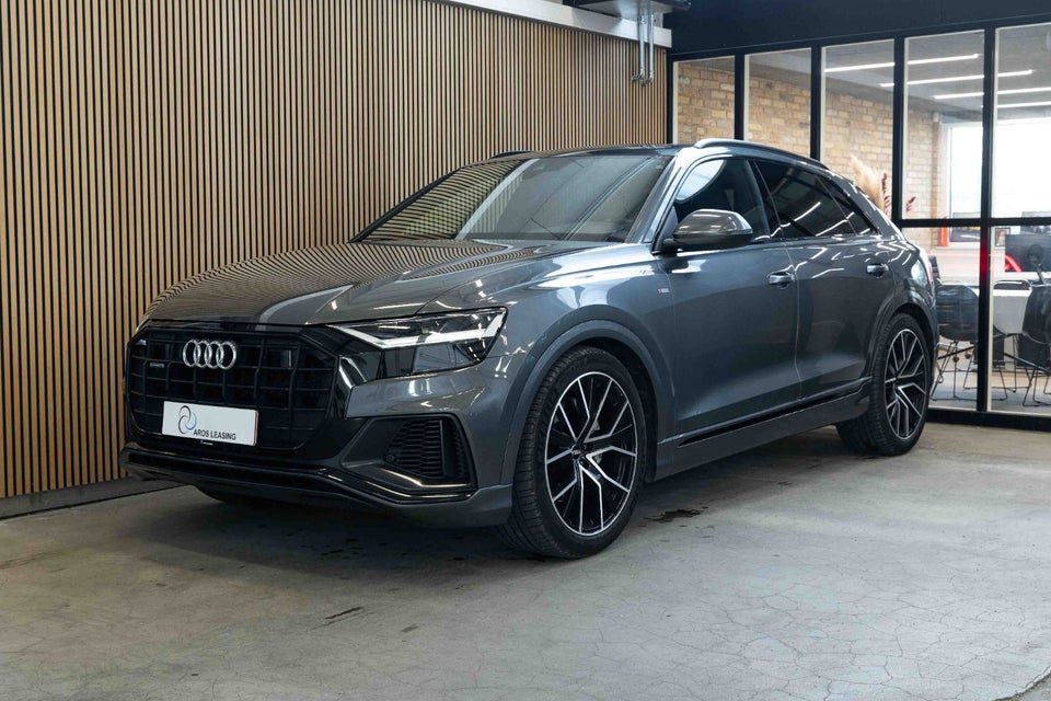 Audi Q8 50 TDi quattro Tiptr. 5d