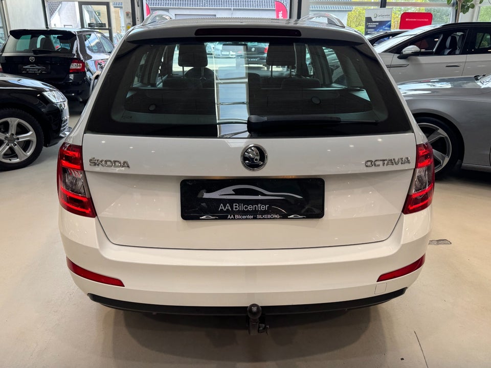 Skoda Octavia 2,0 TDi 150 Ambition Combi DSG 5d