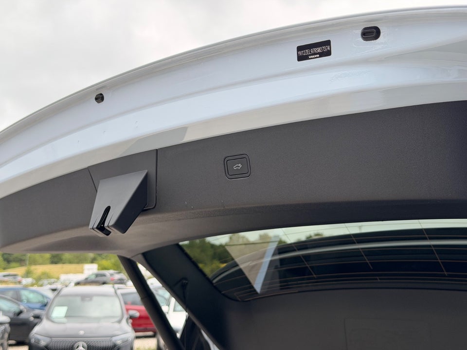Volvo EX30 Extended Range Ultra 5d