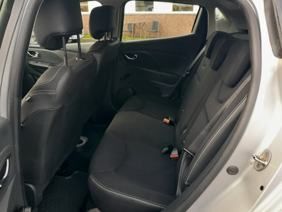 Renault Clio IV 0,9 TCe 90 Expression 5d