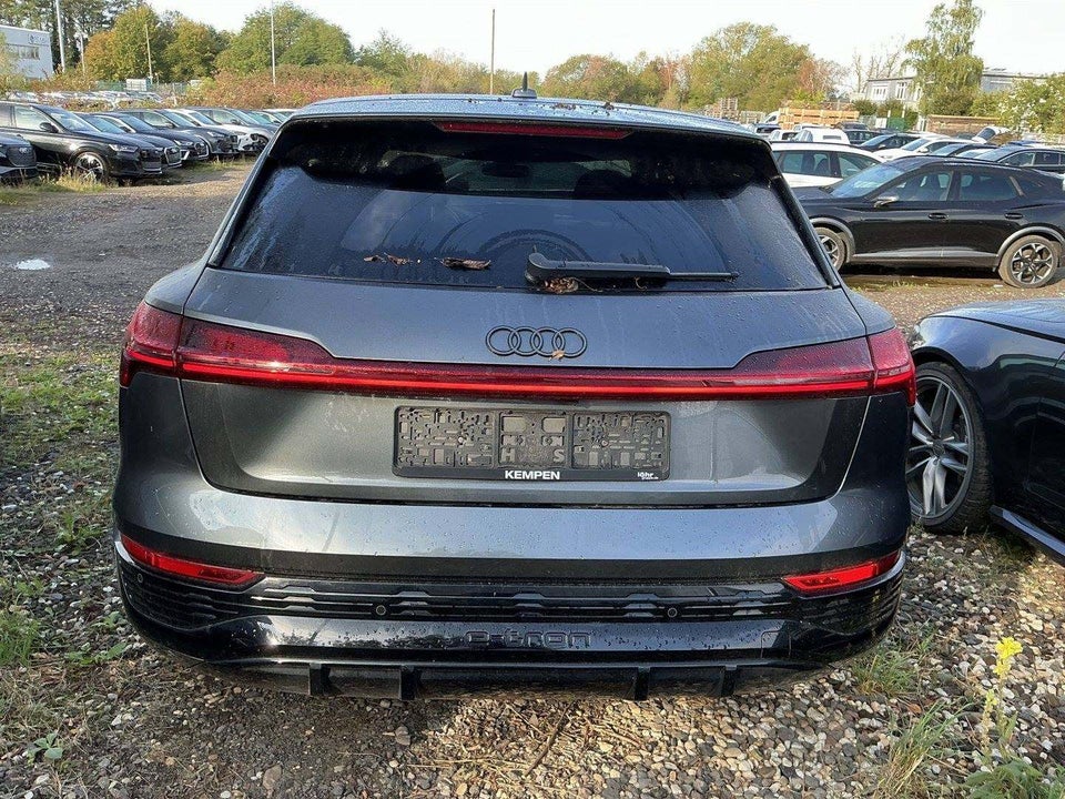 Audi Q8 e-tron 50 S-line quattro 5d