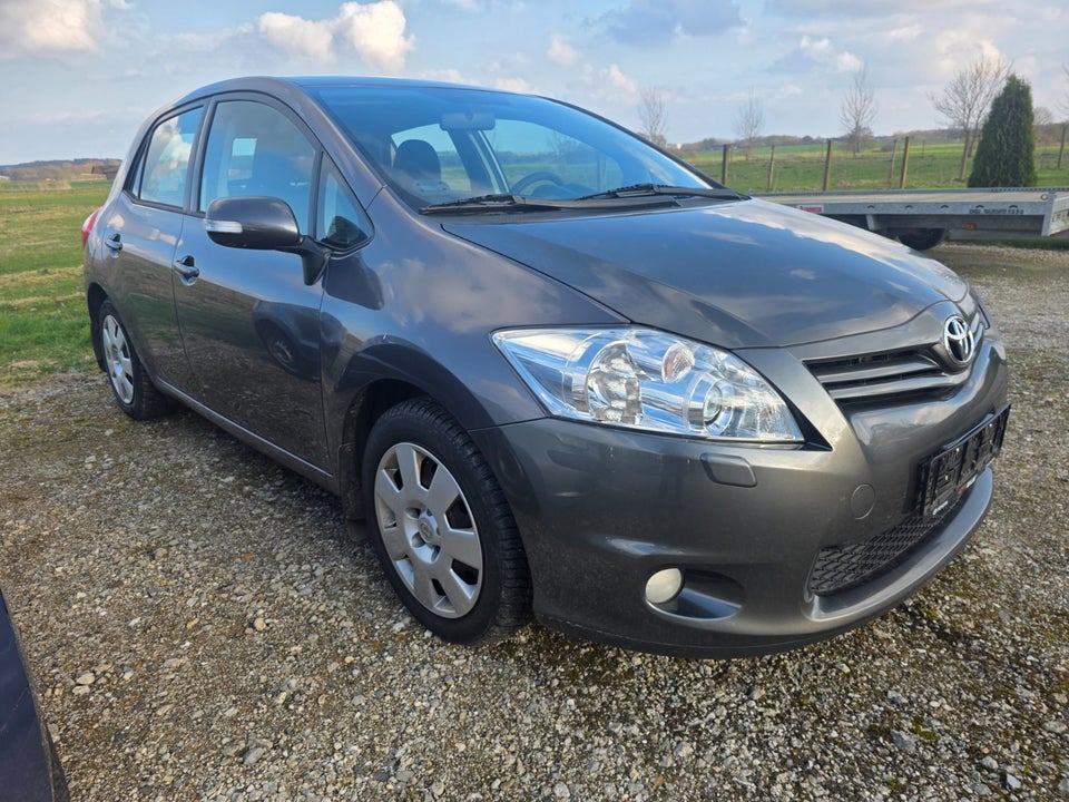 Toyota Auris 1,6 T2 5d