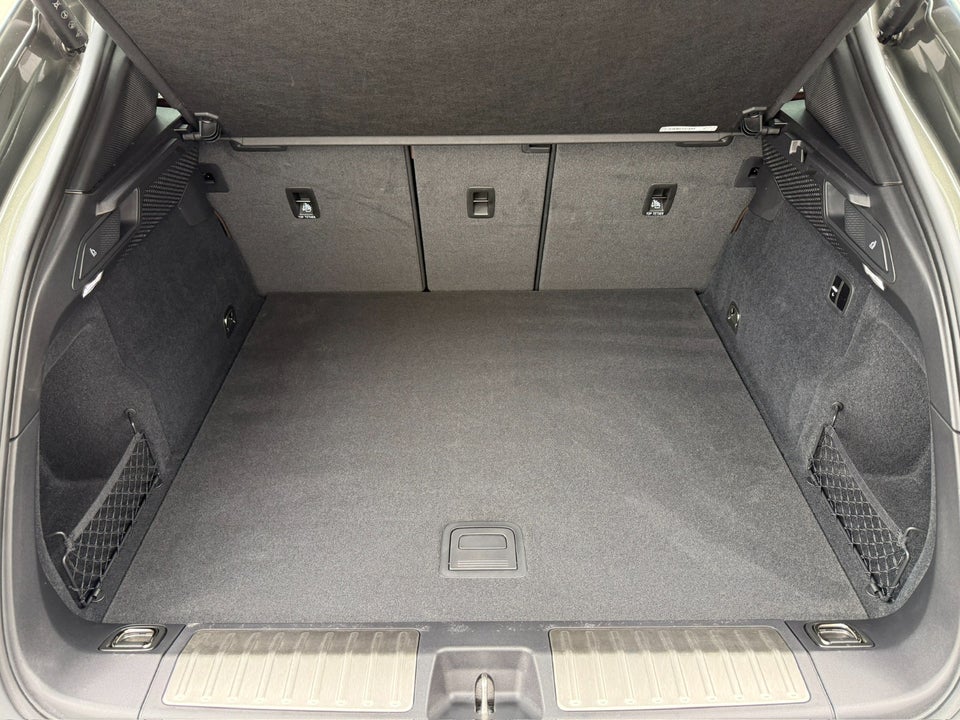 Porsche Macan 4 5d