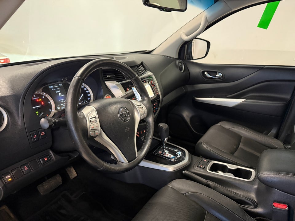 Nissan Navara 2,3 dCi 190 Db.Kab Tekna aut. 4d