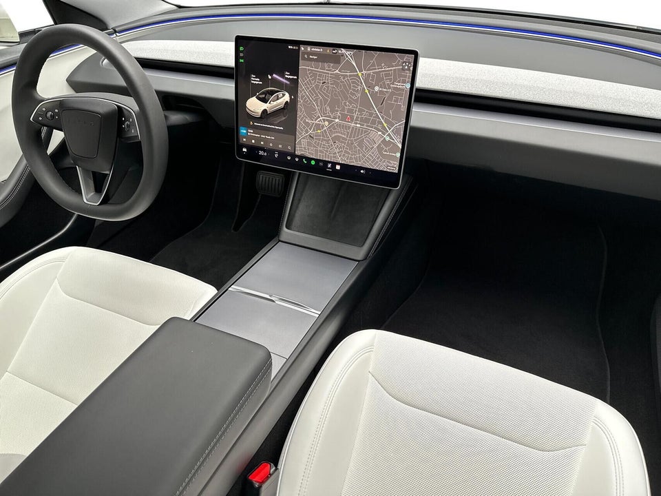 Tesla Model 3 Long Range RWD 4d