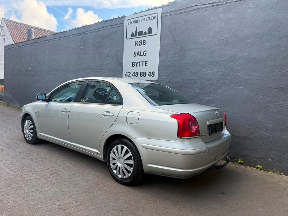 Toyota Avensis 2,0 Sol 5d
