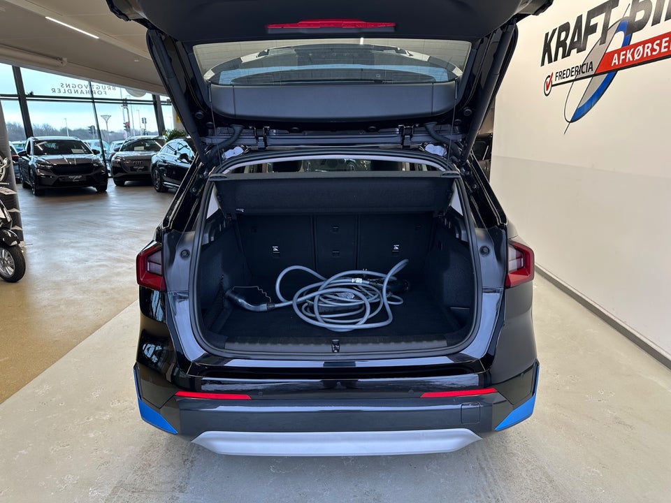 BMW iX1 xDrive30 X-Line 5d