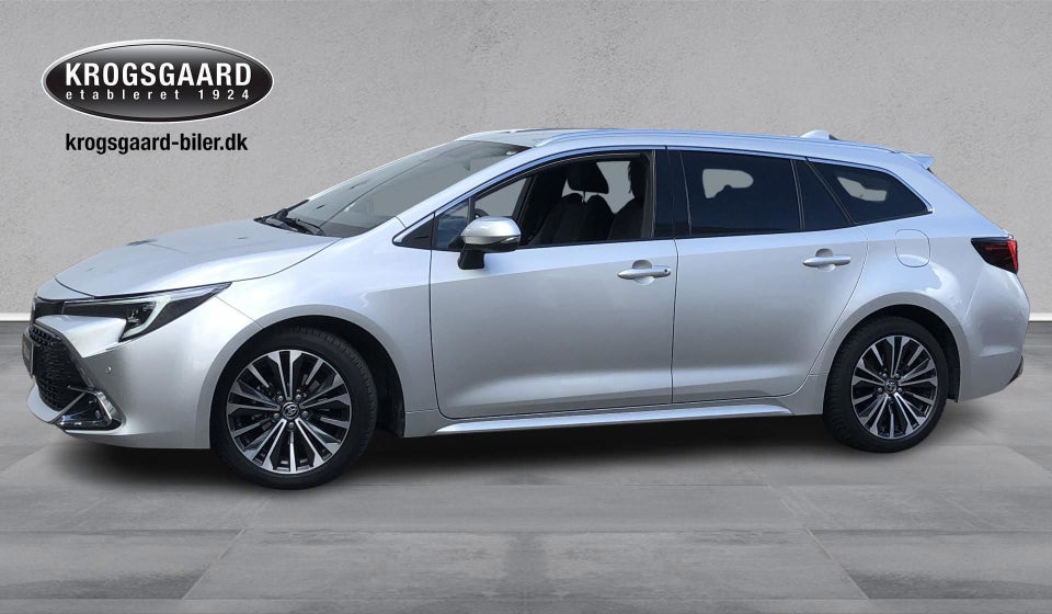 Toyota Corolla 1,8 Hybrid Style Touring Sports e-CVT 5d