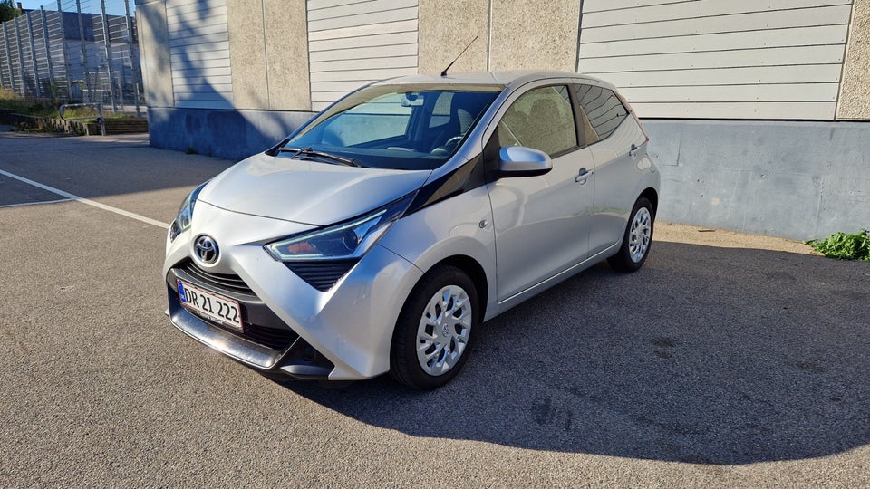 Toyota Aygo 1,0 VVT-i x-pression 5d