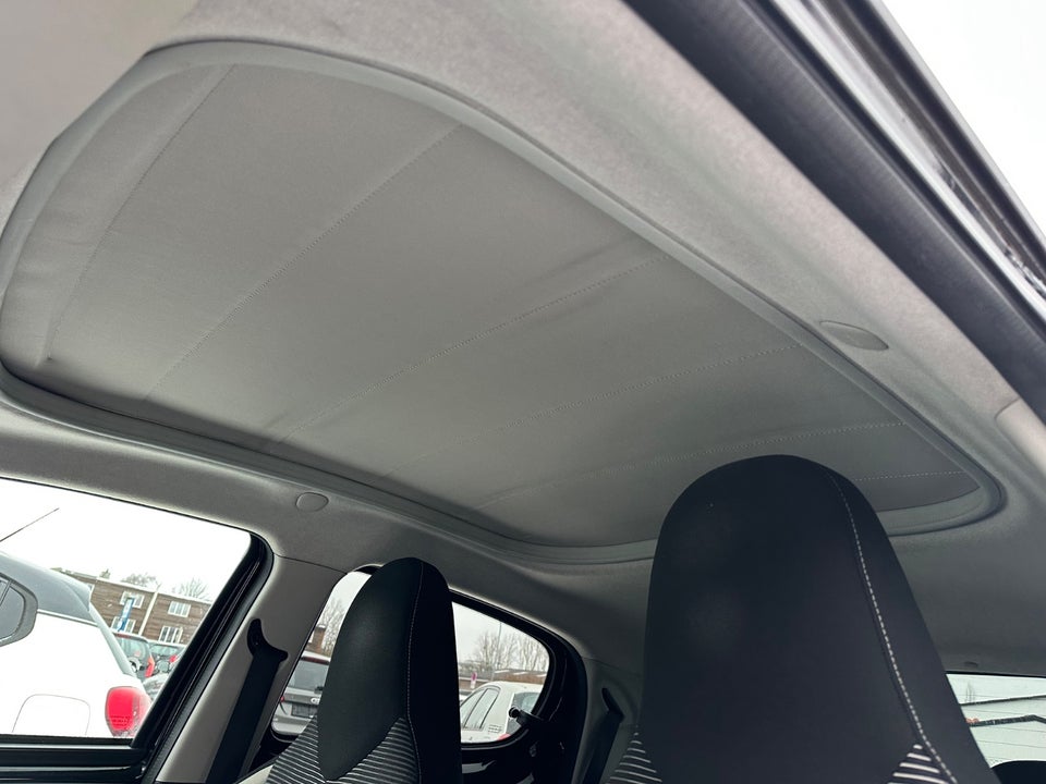 Peugeot 108 1,0 e-VTi 69 Desire TOP! 5d