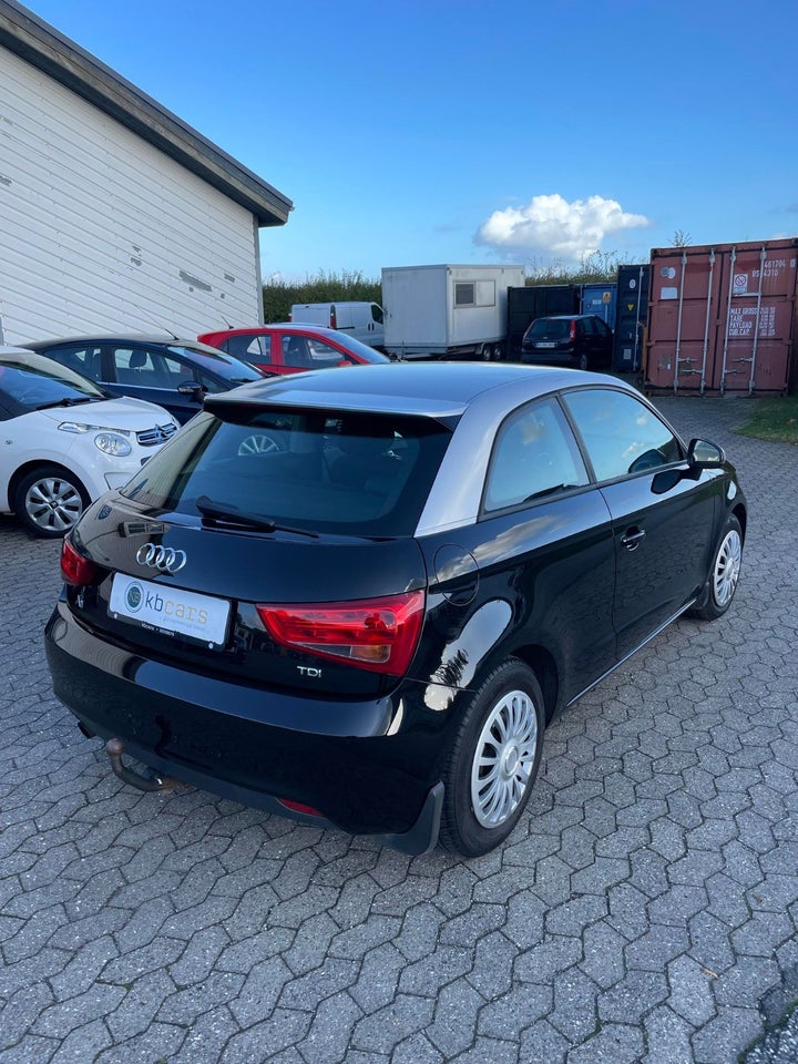 Audi A1 1,6 TDi 90 Ambition 3d