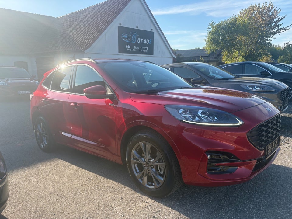 Ford Kuga 2,5 PHEV ST-Line X CVT 5d