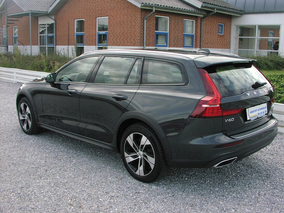 Volvo V60 CC 2,0 D4 190 aut. AWD 5d